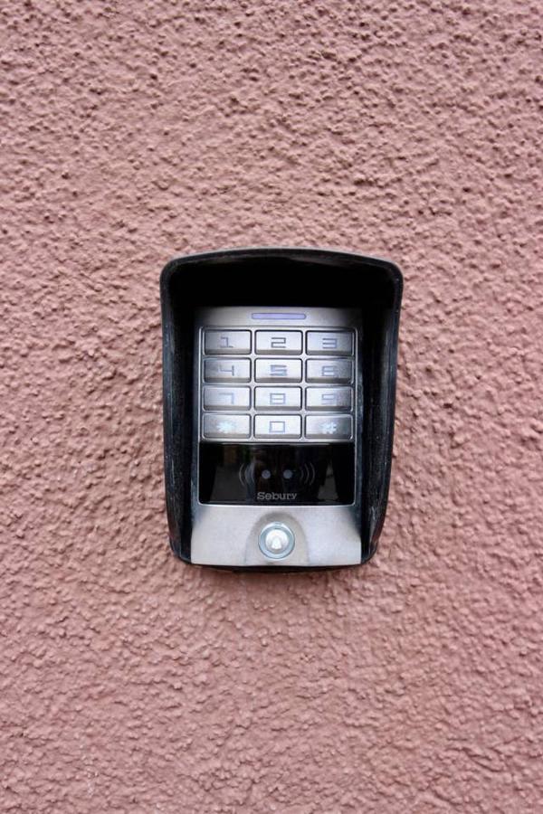 Aparthotel Porschenahe Wohung Stuttgart Exterior foto
